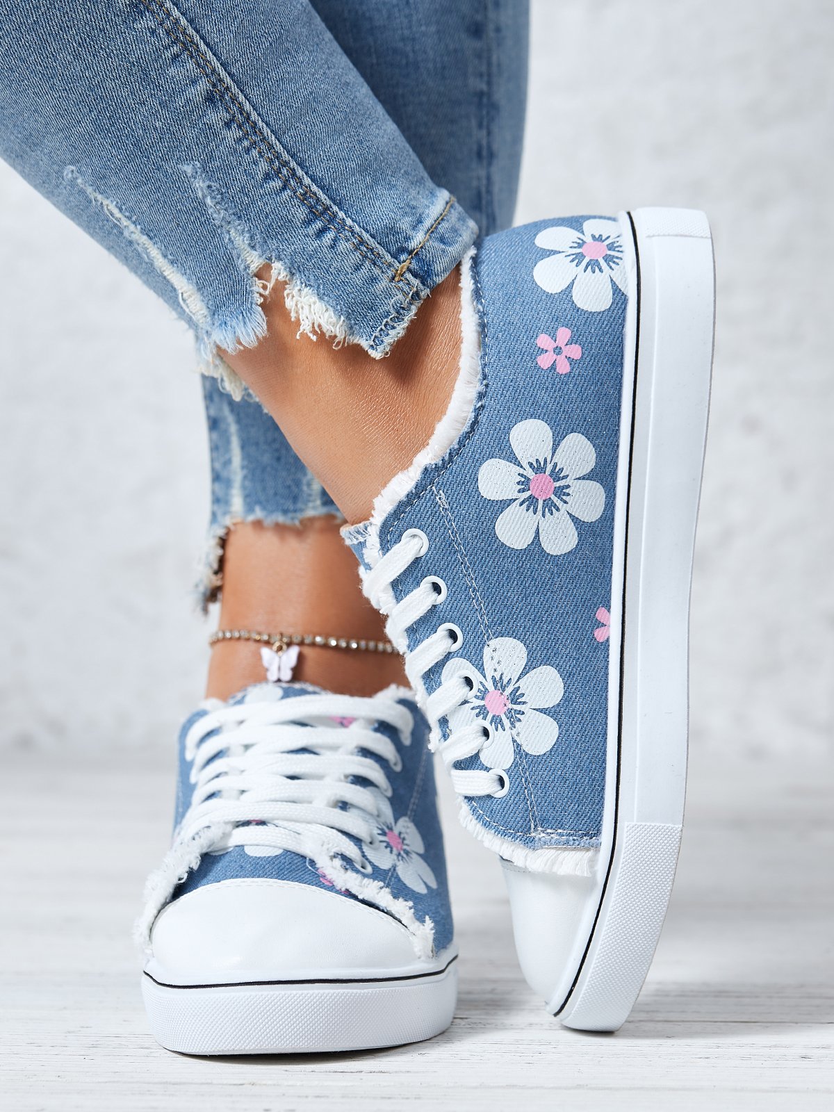 Women's Floral Pattern Canvas Shoes