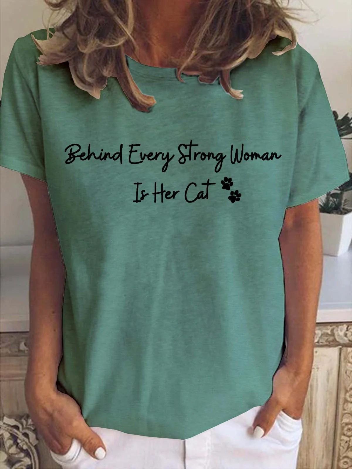 Strong woman round neck short sleeve T-shirt