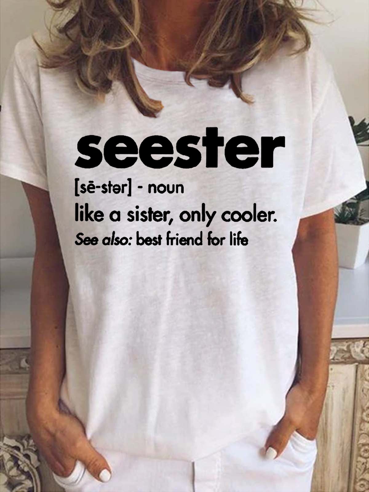 Seester Women's Short Sleeve T-Shirt