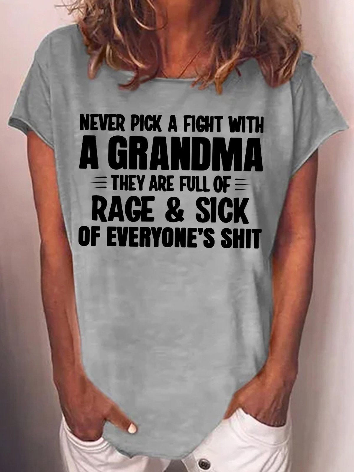 Womens Never Pick A Fight With A Grandma Casual Short Sleeve T-Shirt