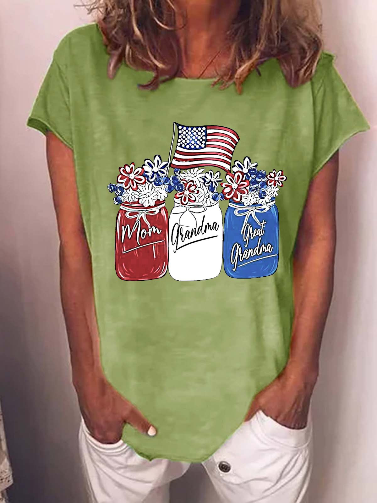 Mom Grandma Great-grandma Independence Day Bottles T-shirt