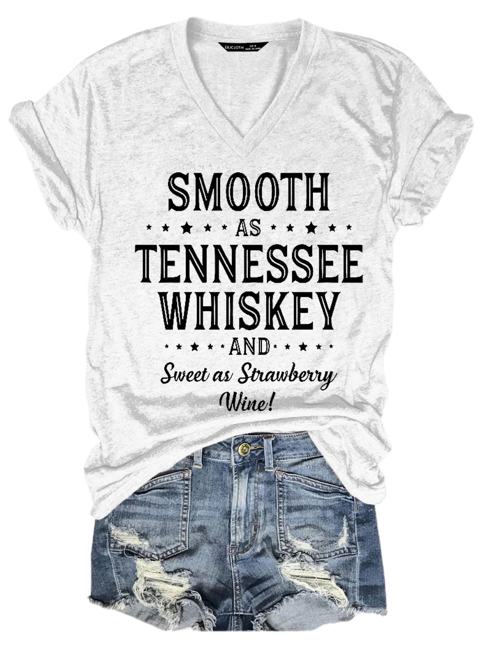 Funny Saying Smooth As Tennessee Whiskey And Sweet As Strawberry Wine Casual Short Sleeve T-Shirt