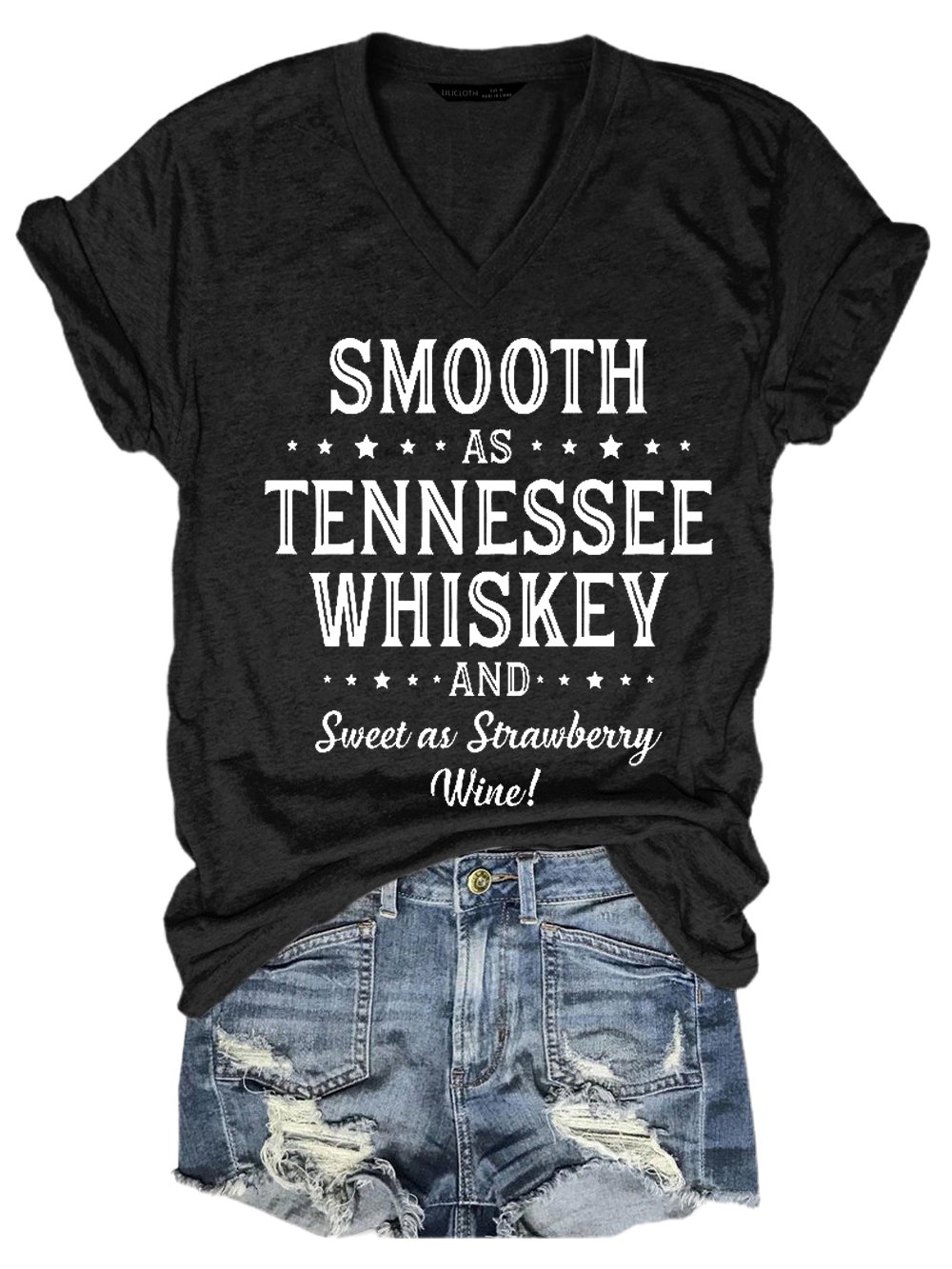 Funny Saying Smooth As Tennessee Whiskey And Sweet As Strawberry Wine Casual Short Sleeve T-Shirt