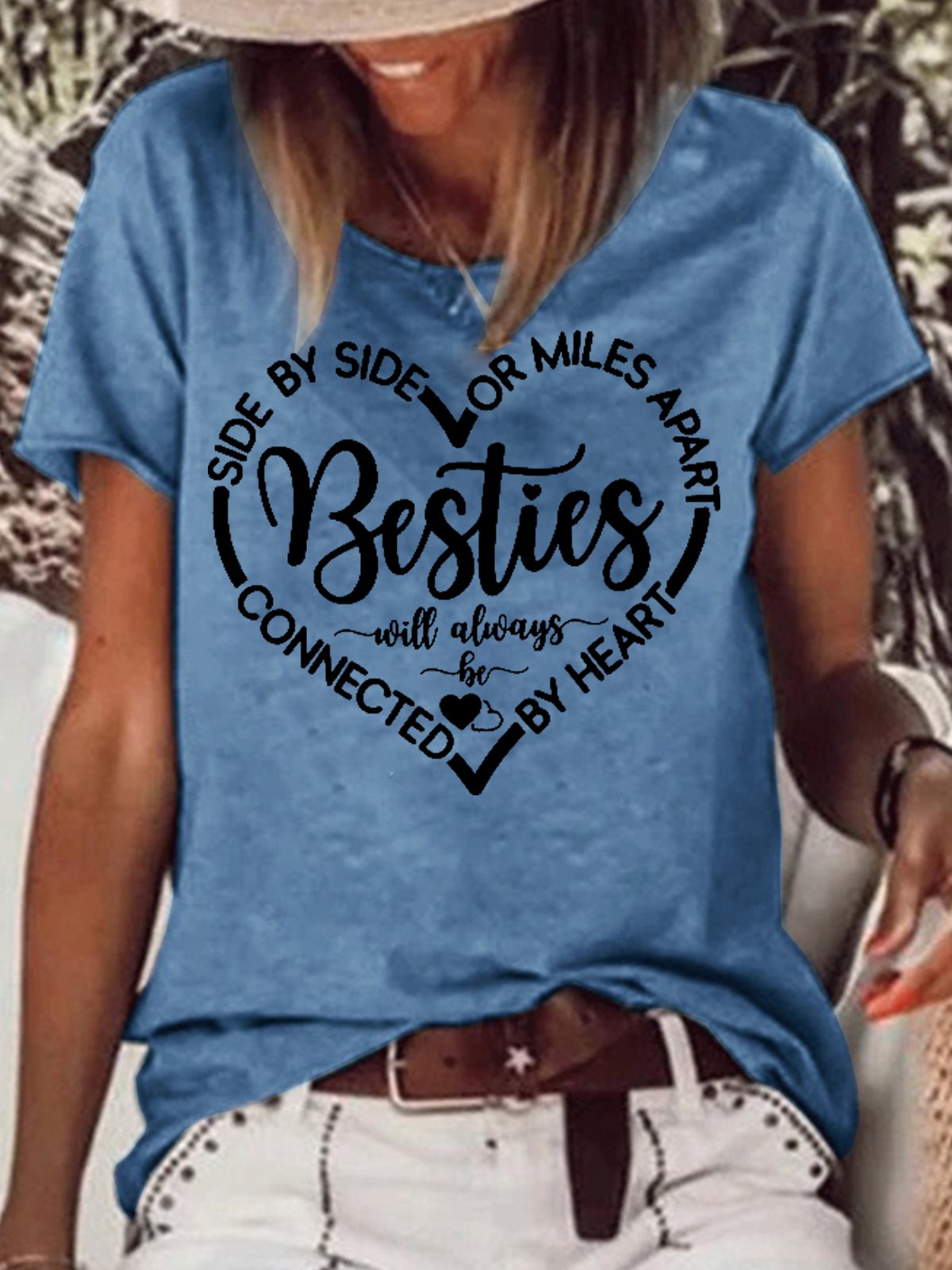 Womens Besties Heart Casual T-Shirt