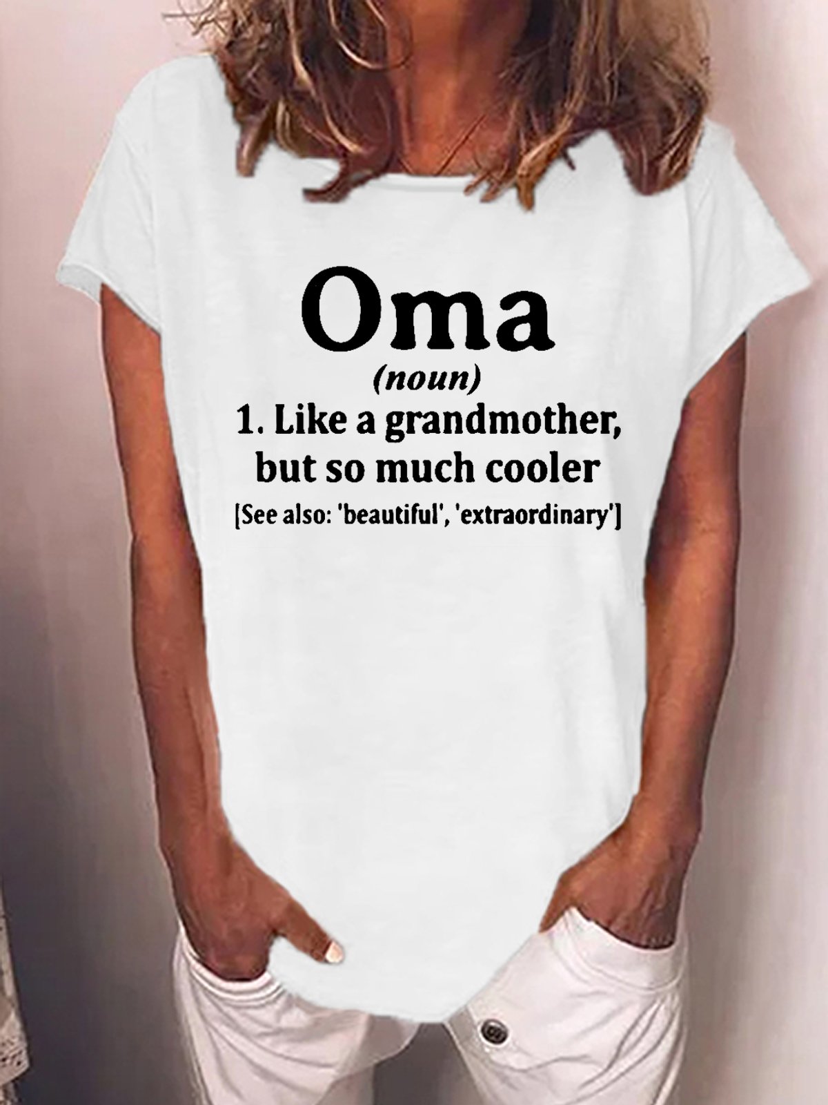 Women Funny Oma Grandmother Crew Neck T-Shirt