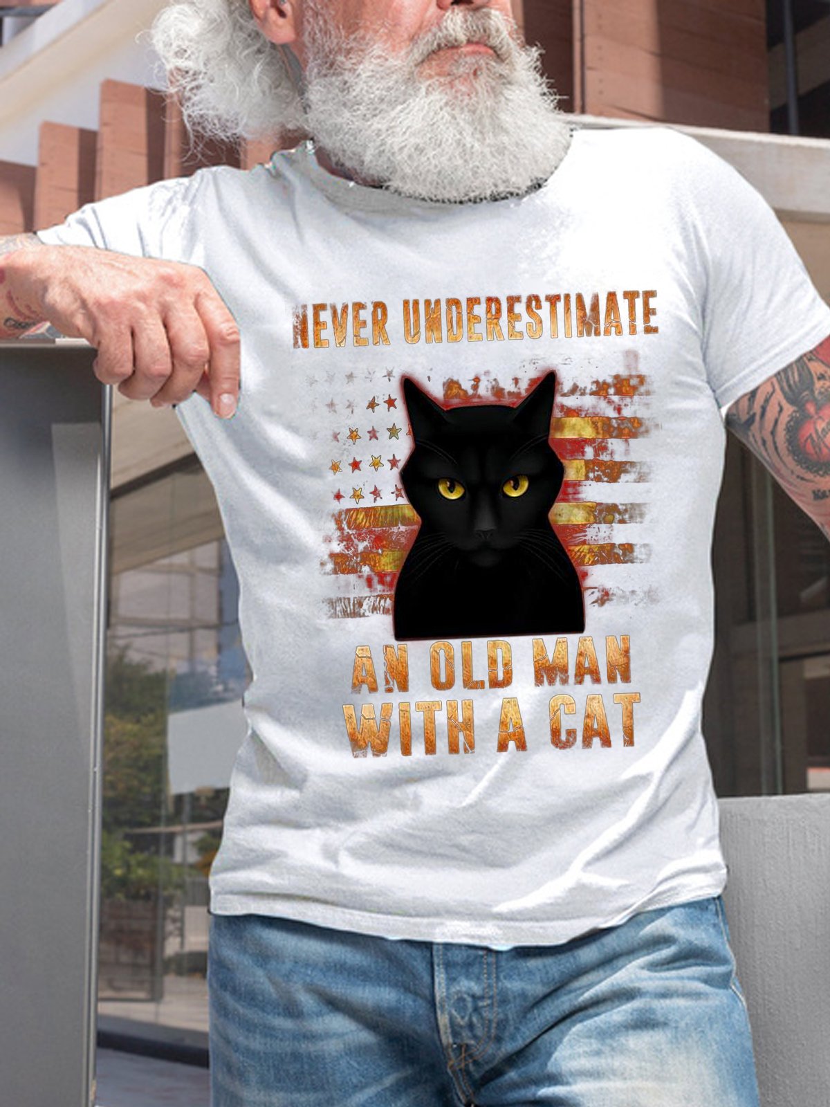 Men Funny Never Underestimate An Old Man With A Cat Loose T-Shirt