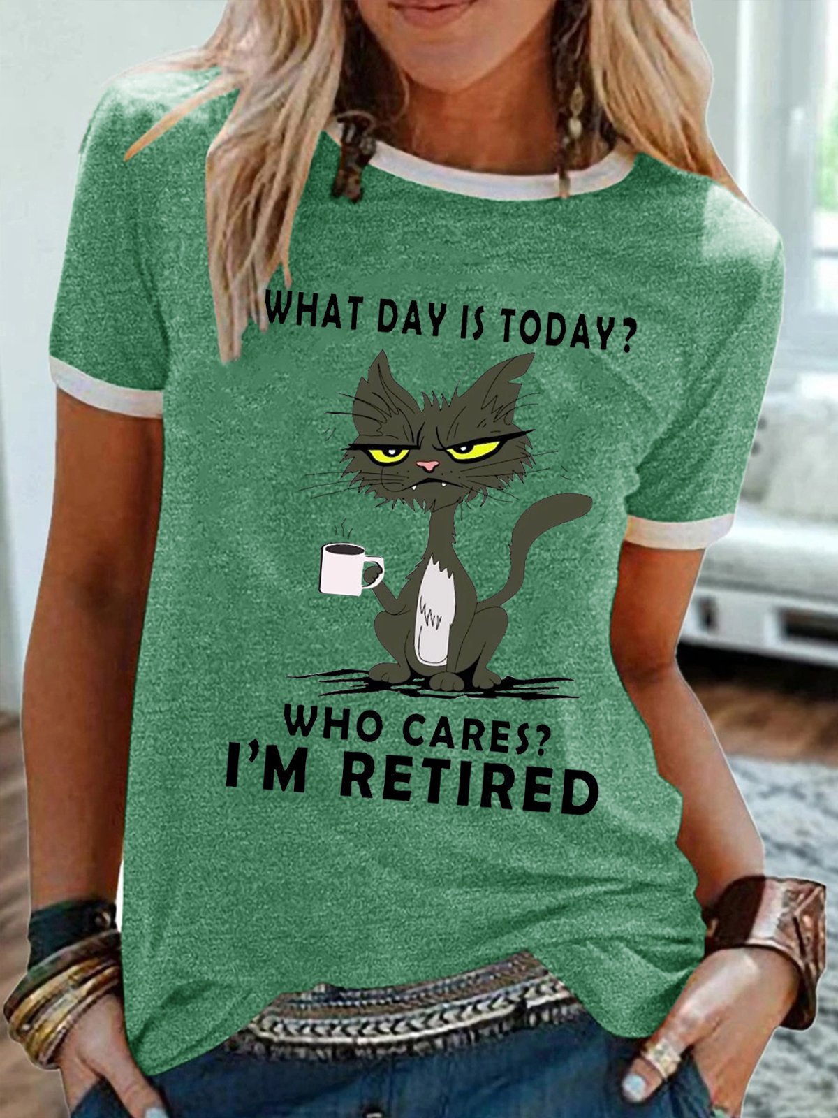 Women Funny What Day Is Today Who Cares I'm Retired Black Cat Simple T-Shirt