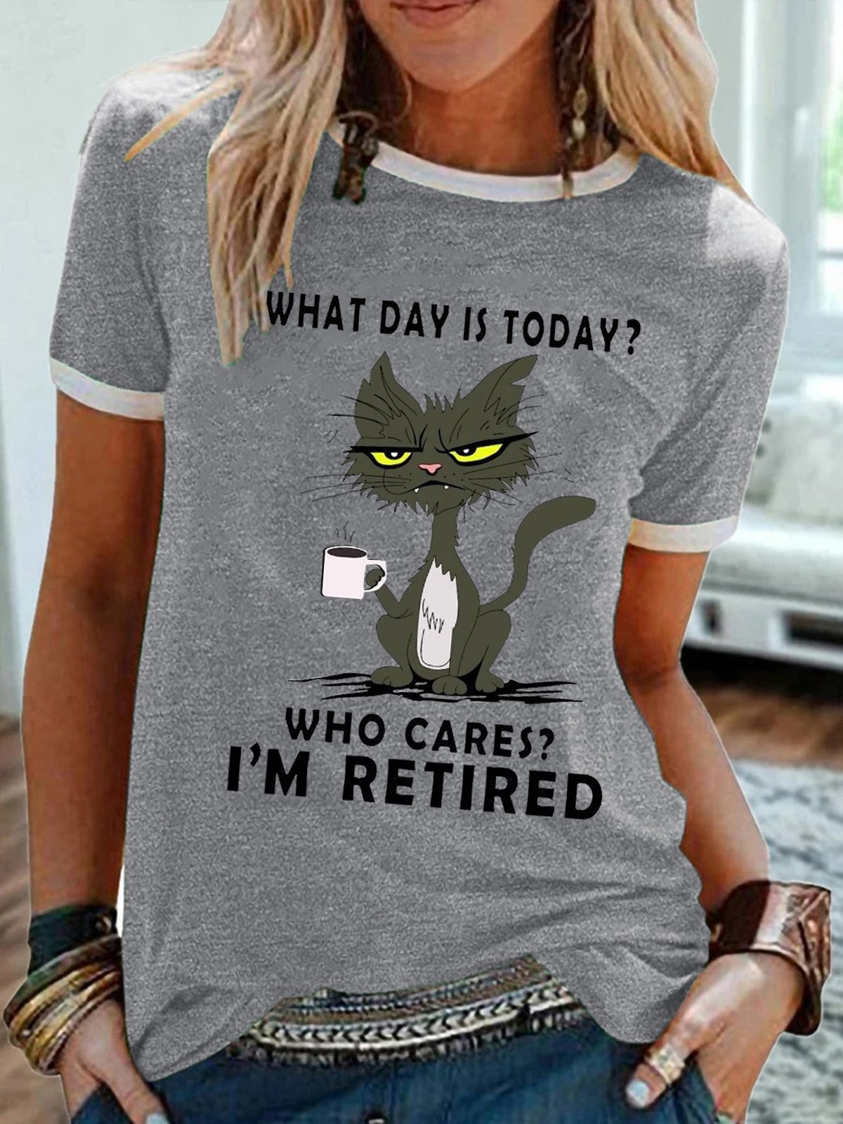 Women Funny What Day Is Today Who Cares I'm Retired Black Cat Simple T-Shirt