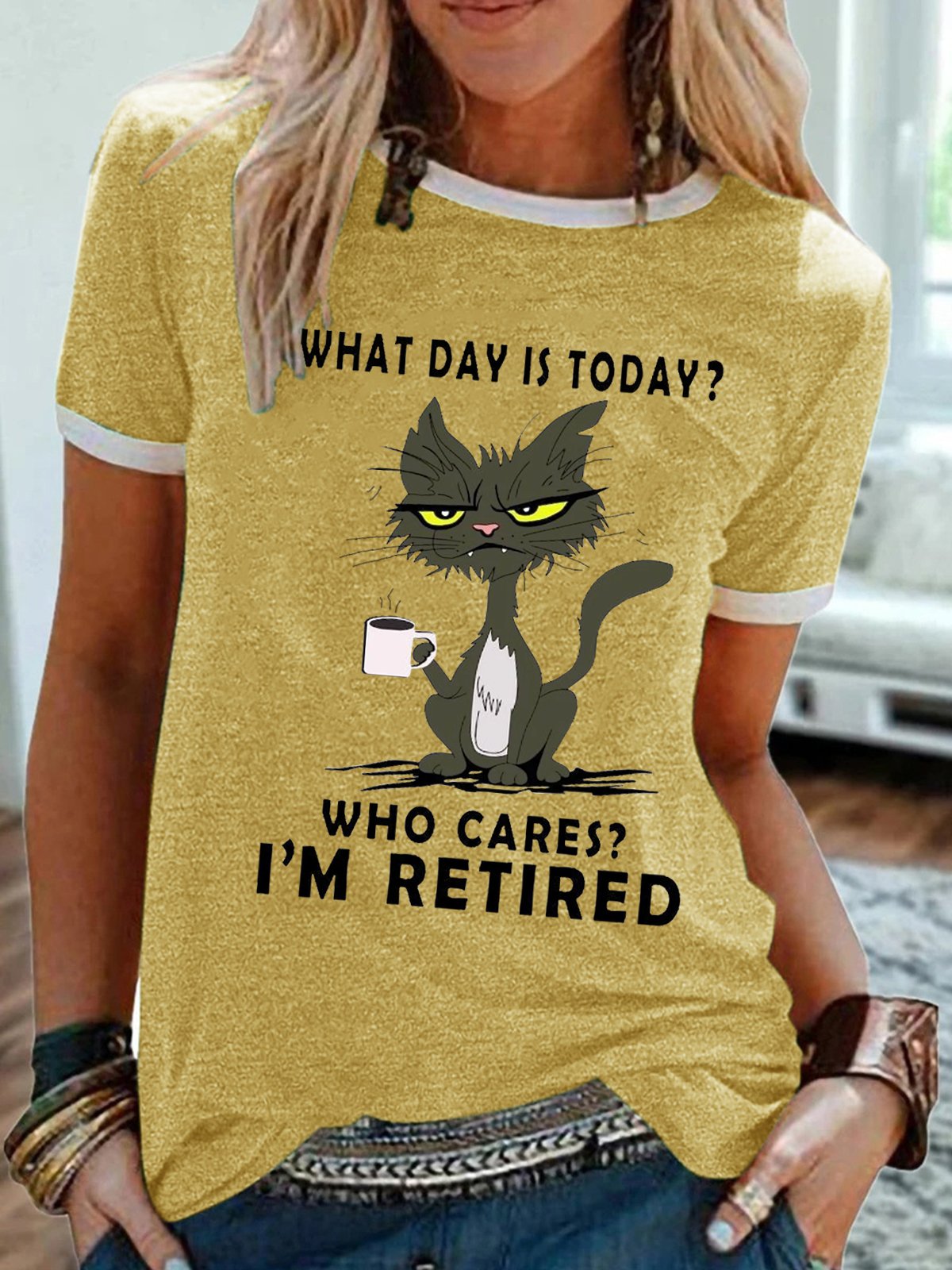 Women Funny What Day Is Today Who Cares I'm Retired Black Cat Simple T-Shirt