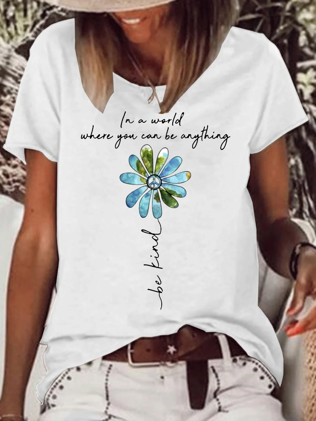 Womens Hippie In A World Where You Can Be Anything Be Kind Crew Neck T-Shirt