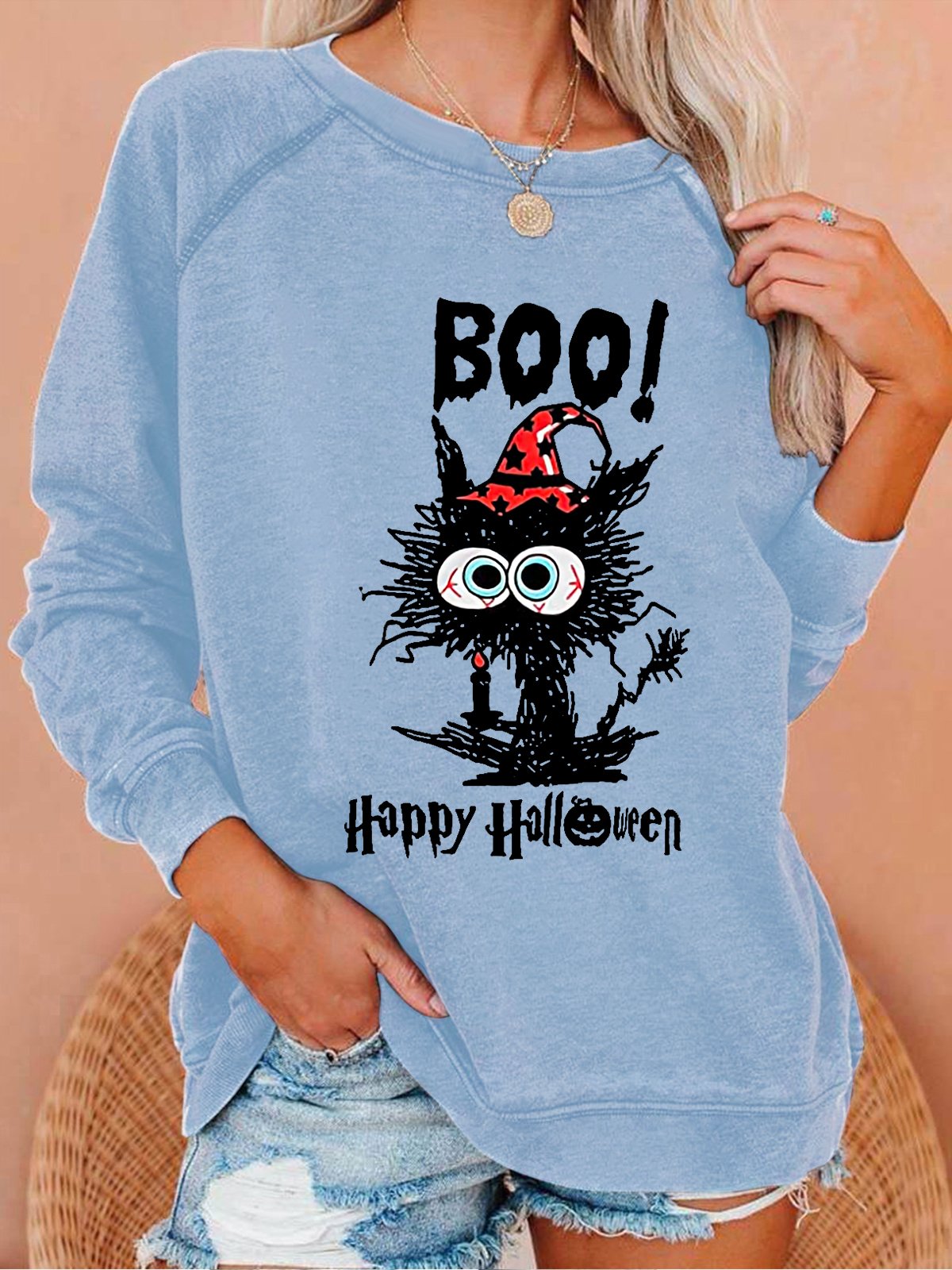 Women Cat Mom Boo Happy Halloween Crew Neck Sweatshirt