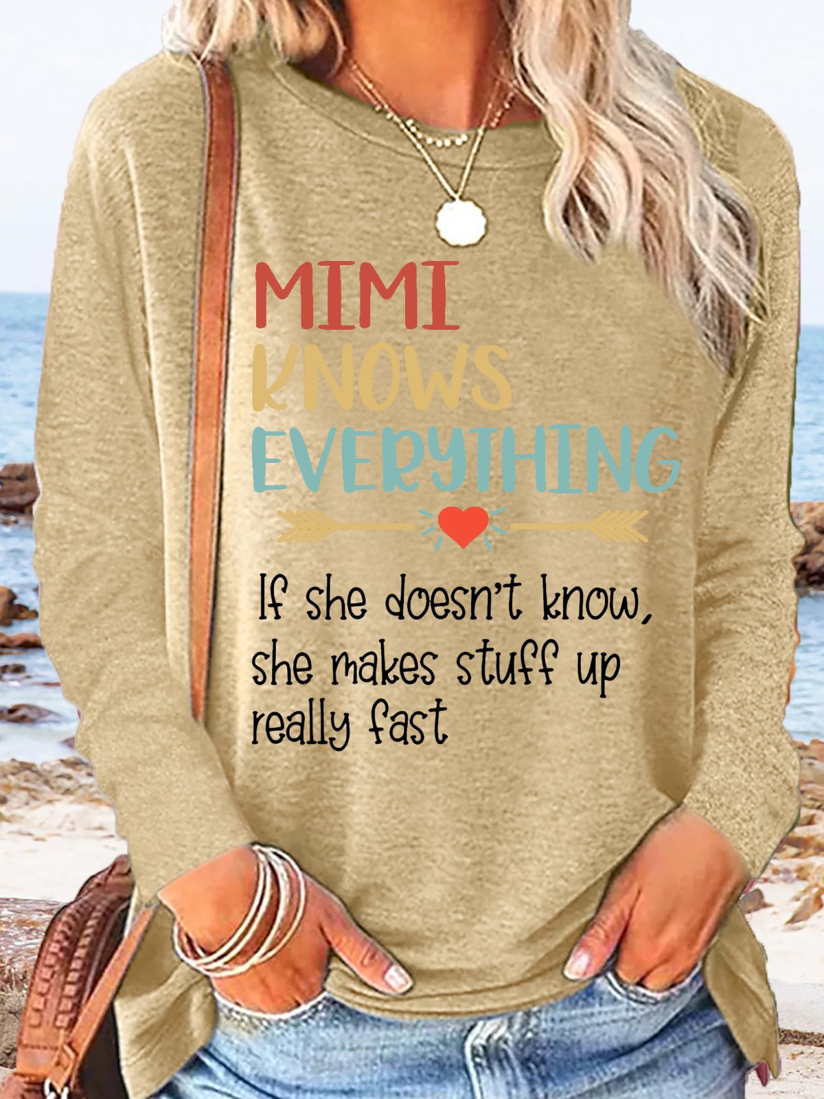 Women's Vintage Mimi Knows Everything Family Gifts Crew Neck Casual T-Shirt