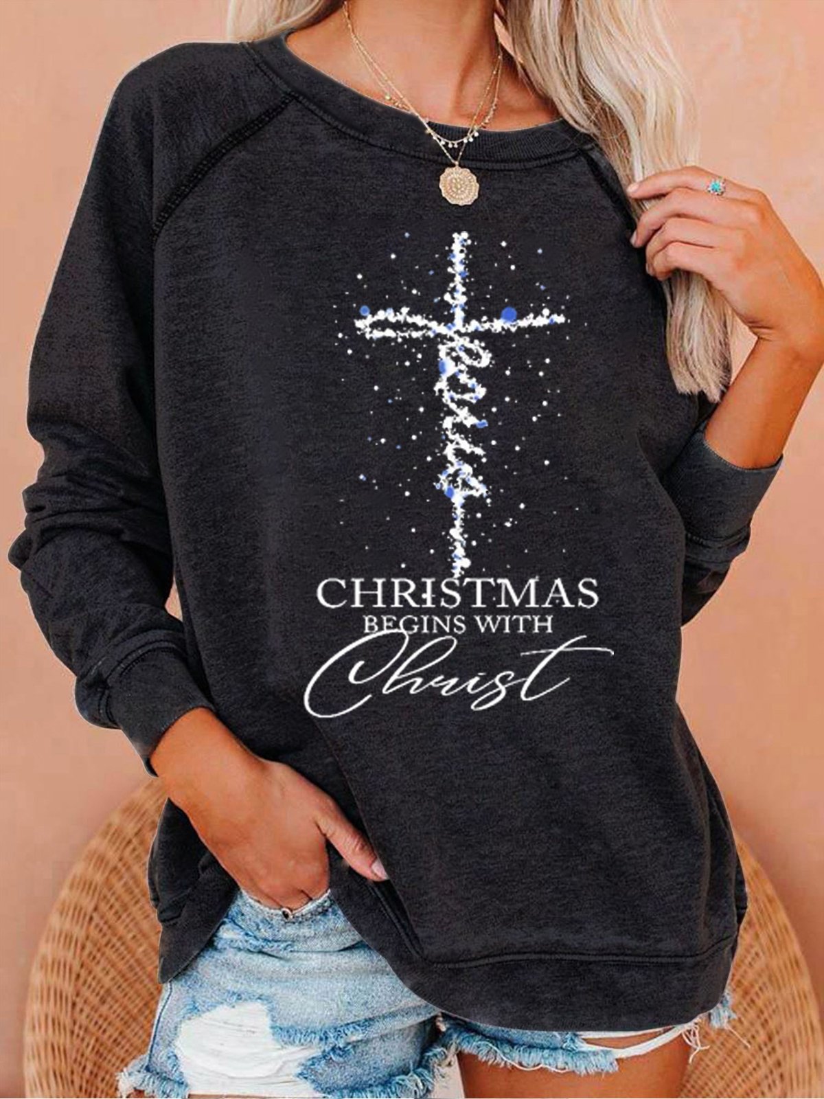 Womens Jesus christmas begins with christ Casual Crew Neck Sweatshirt