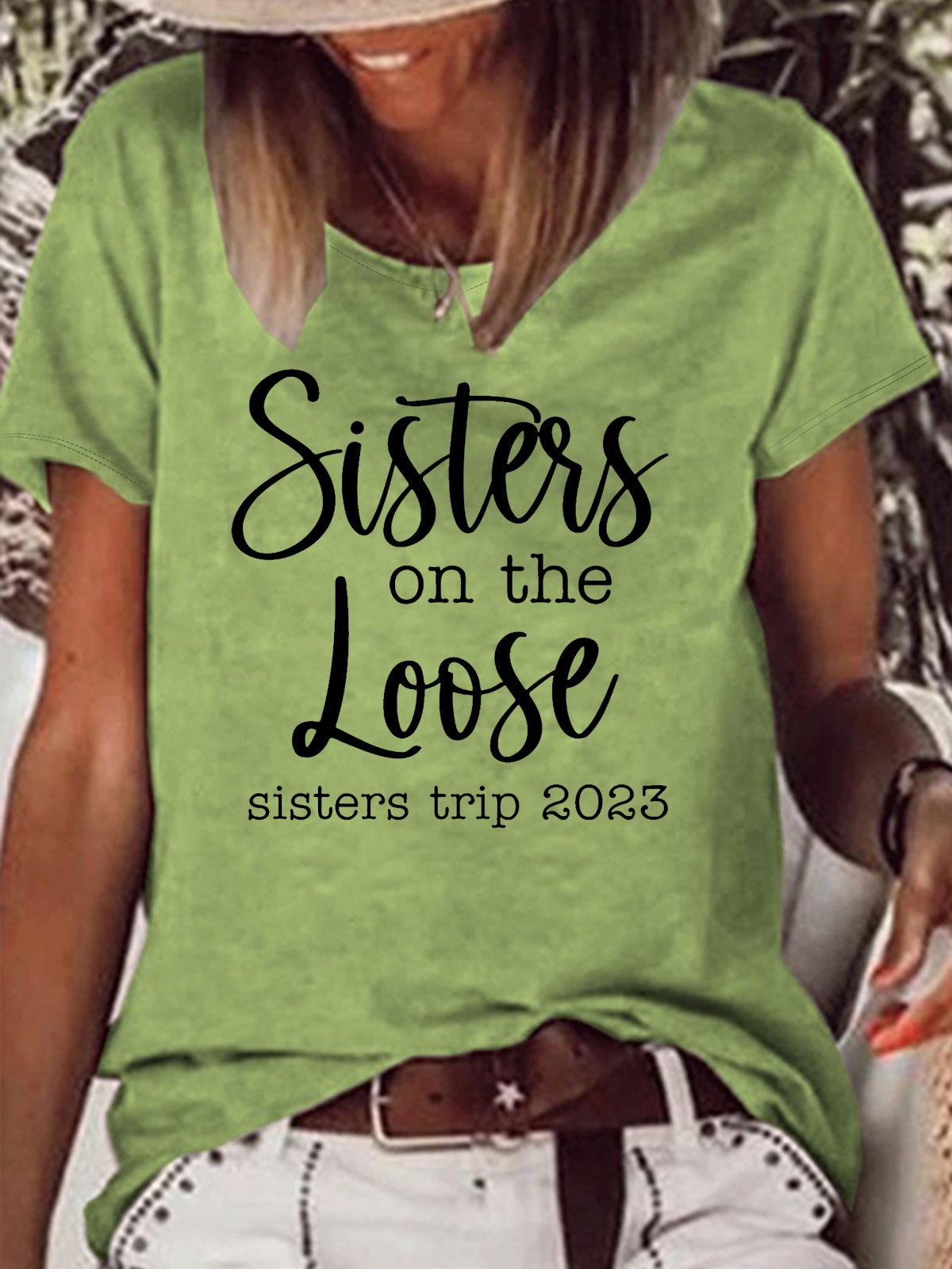 Women's Sisters On The Loose Girl's Trip Letters Casual T-Shirt