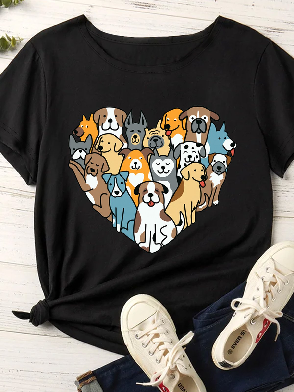 Women‘s Heart Of Dog Print Crew Neck Casual T-Shirt