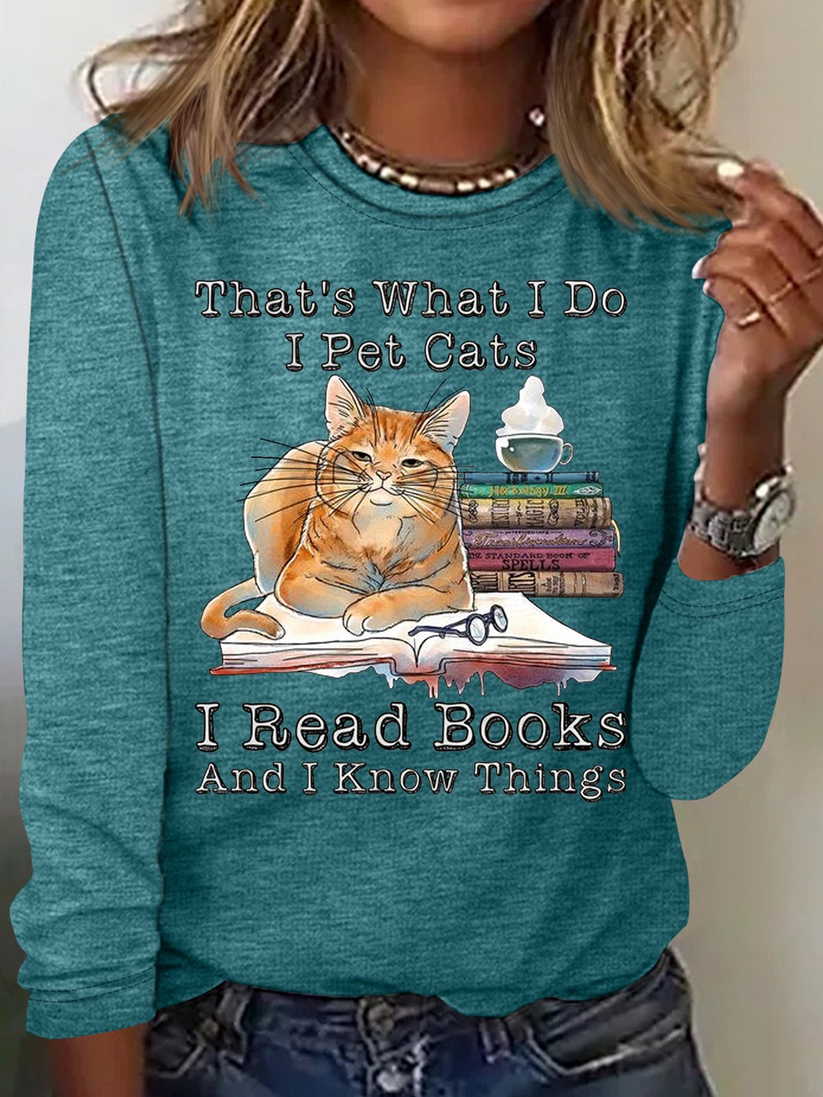 Women's THAT'S WHAT I DO I PET CATS I READ BOOKS AND I KNOW THINGS Casual Shirt