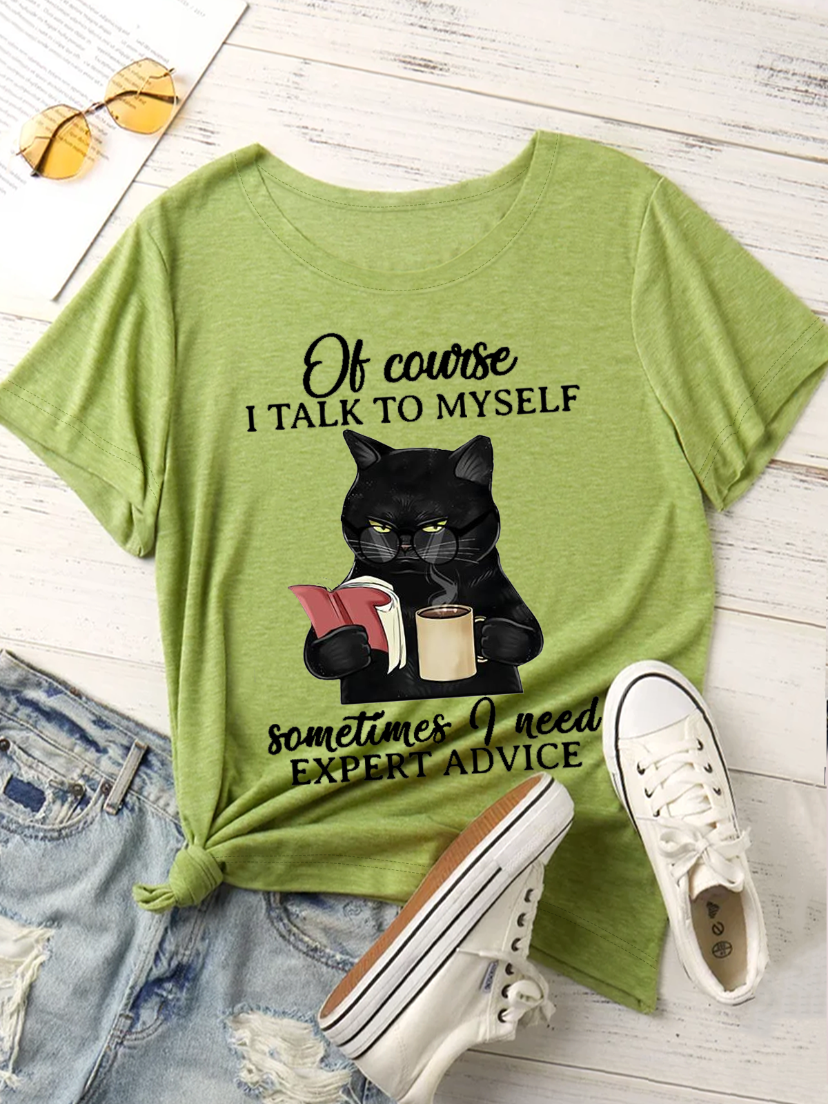 Women‘s Funny Black Cat Books Of Course I Talk To Myself Sometimes I Need Expert Advice Casual T-Shirt