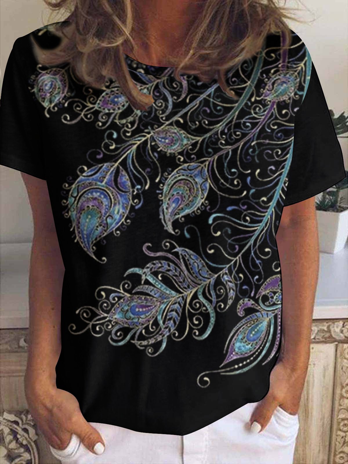 Women's Peacock Feathers Print Crew Neck T-Shirt