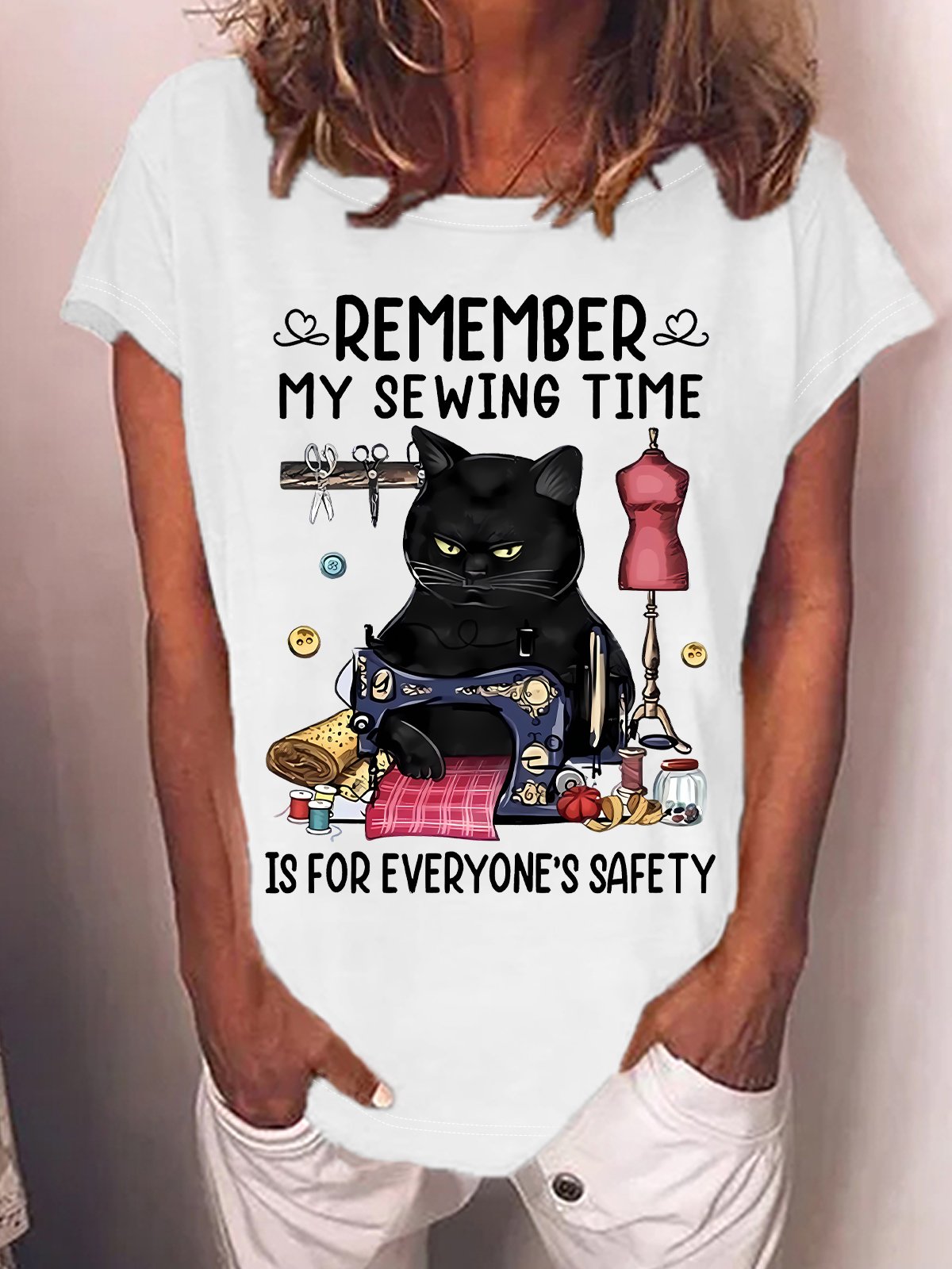 Women's Remember My Sewing Time Is For Everyone'S Safety Funny Cat Graphic Printing Loose Casual Text Letters Crew Neck T-Shirt