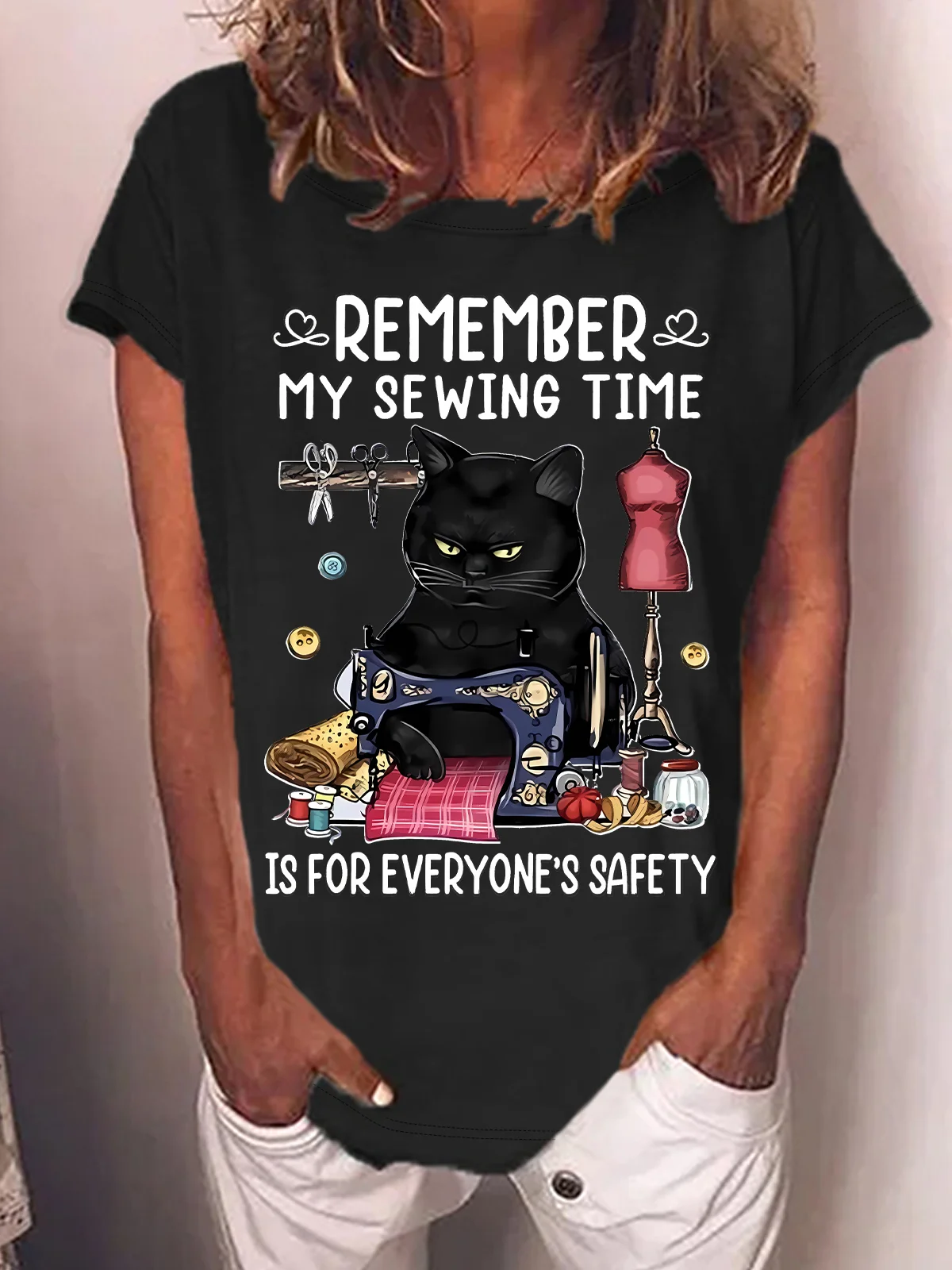 Women's Remember My Sewing Time Is For Everyone'S Safety Funny Cat Graphic Printing Loose Casual Text Letters Crew Neck T-Shirt