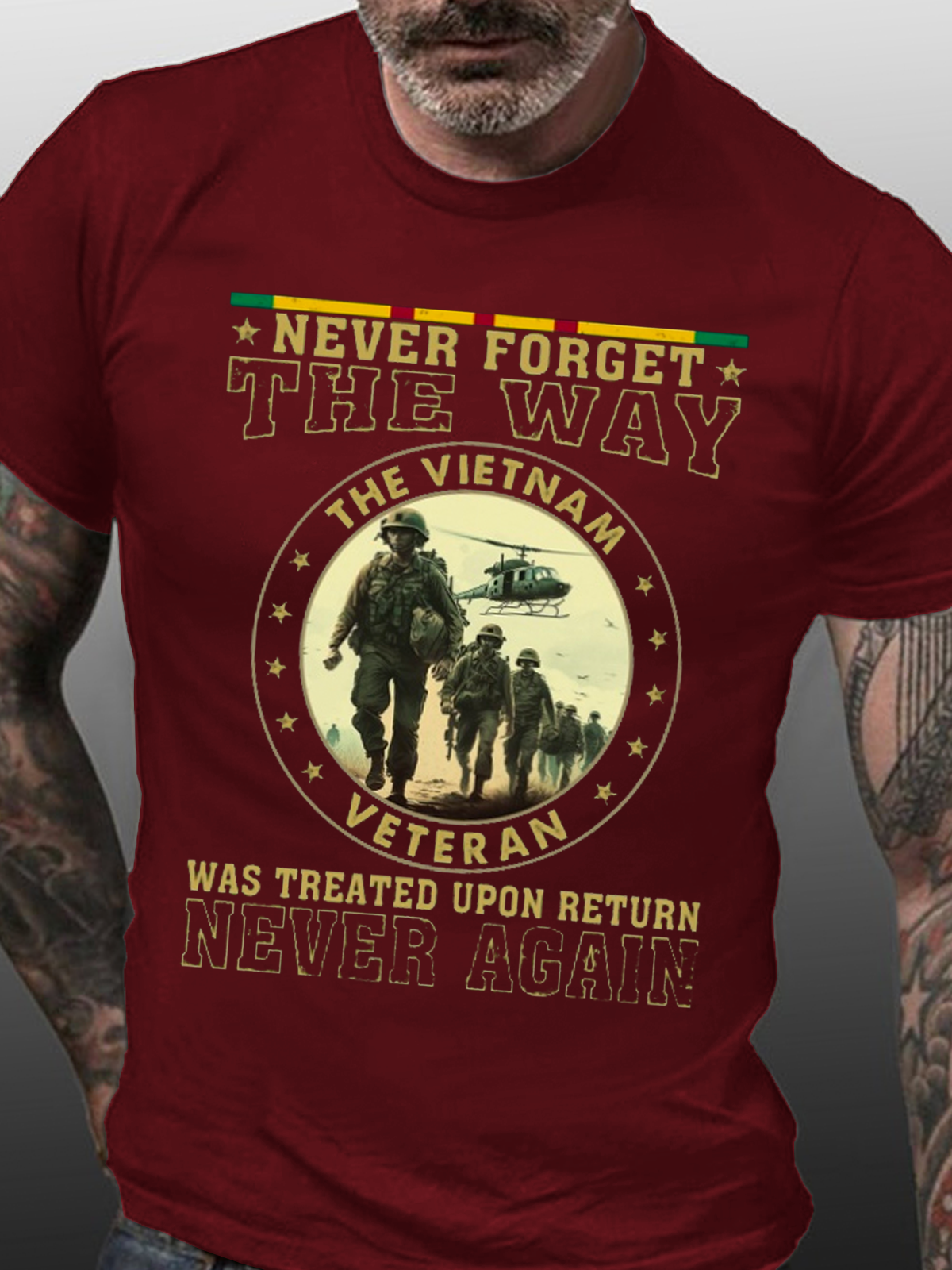 Men's Never Forget the Way The Vietnam Veteran Was Treated - Perfect Gift For Vietnam Veteran Casual Cotton Crew Neck Loose T-Shirt