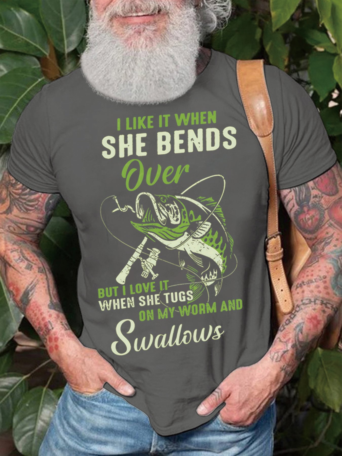 Men's I Like It When She Bends Over But I Love It When She Tugs On My Worm And Swallows Funny Graphic Printing Cotton Text Letters Casual T-Shirt