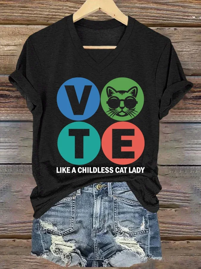 💙VOTE BLUE💙Women's Vote Like A Childless Cat Lady Print Round Neck T-shirt