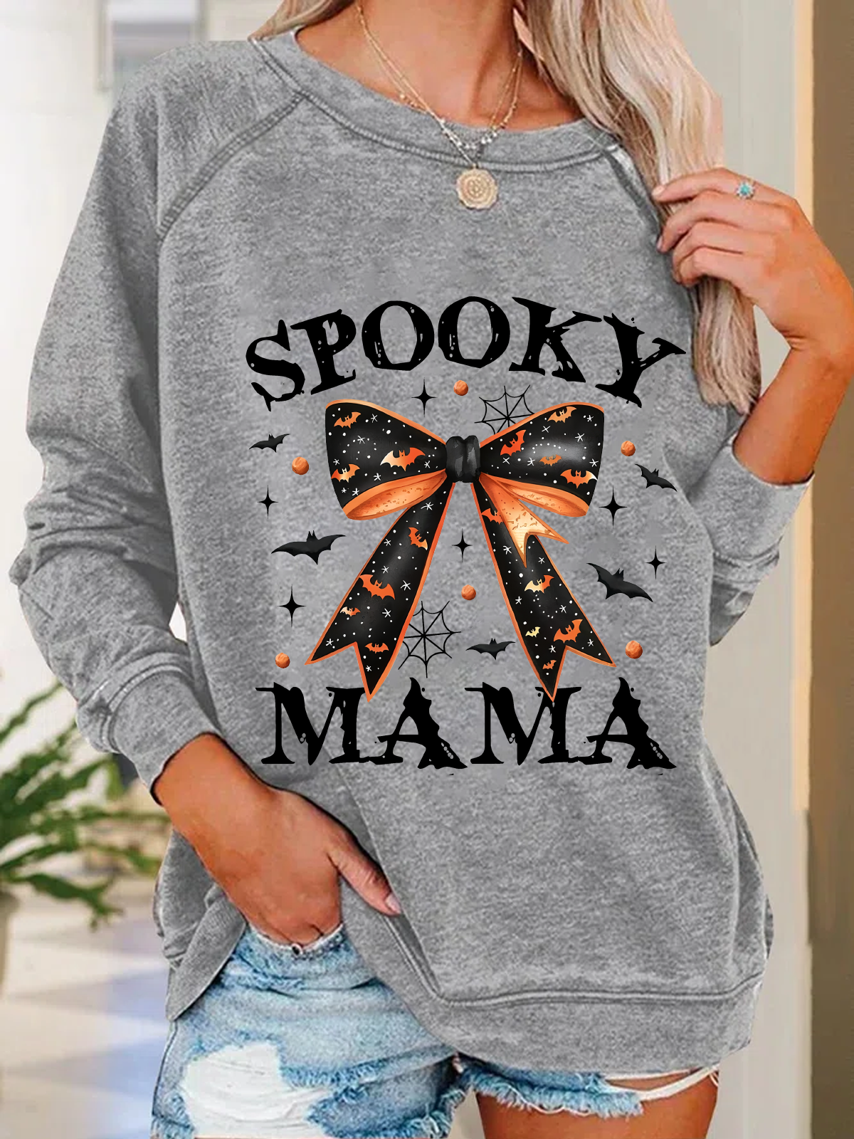 Spooky Mama Halloween Casual Sweatshirt