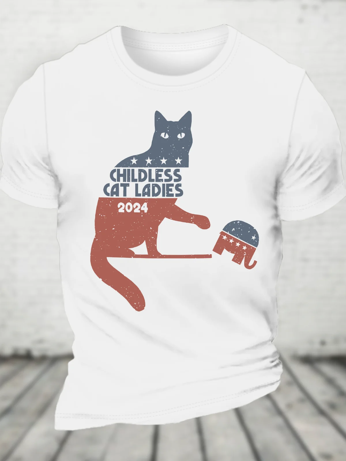 Childless Cat Lady Vs Gop Elephant Kamala Harris 2024 Cotton T-Shirt