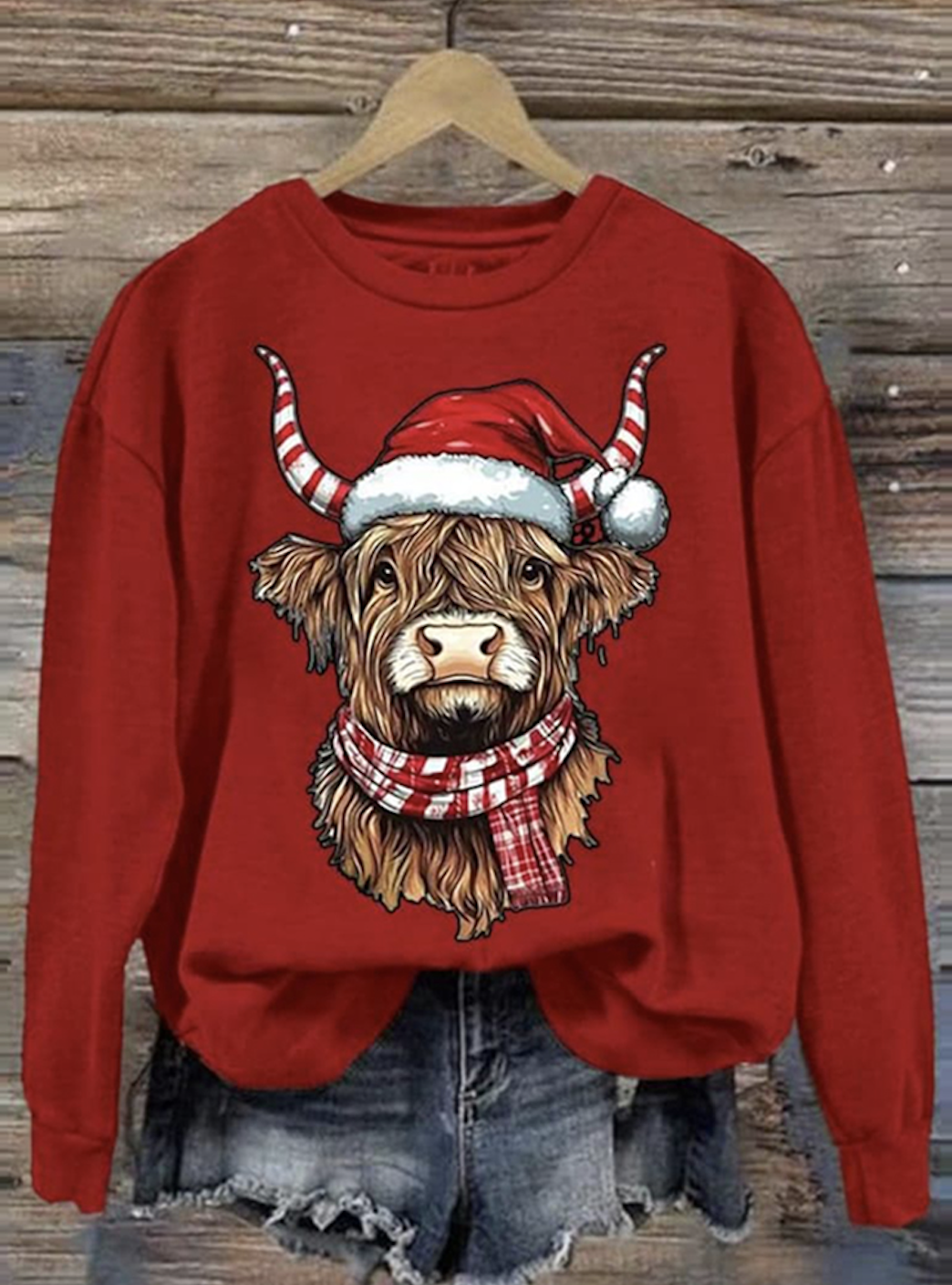 Happy Christmas Highland Cow Round Neck Sweatshirt