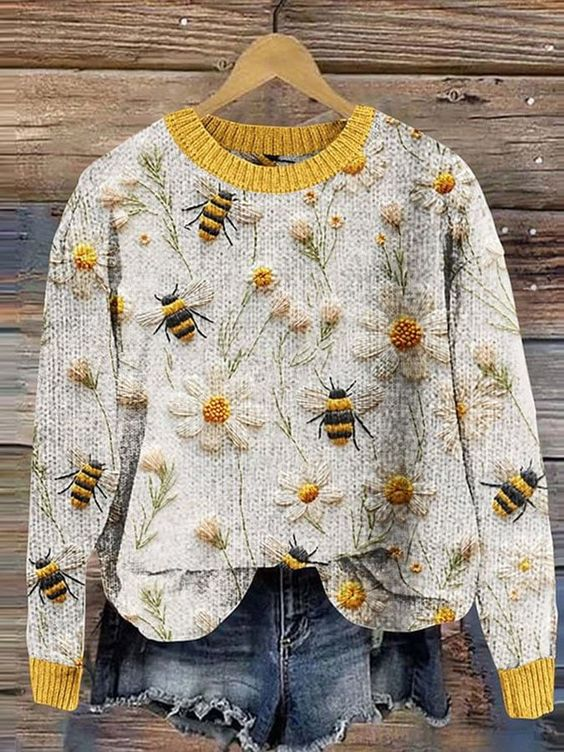 Women's Bee Floral Print Crewneck Knit Sweater