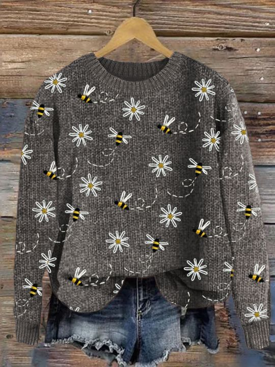 Women's Bee Floral Print Crewneck Knit Sweater