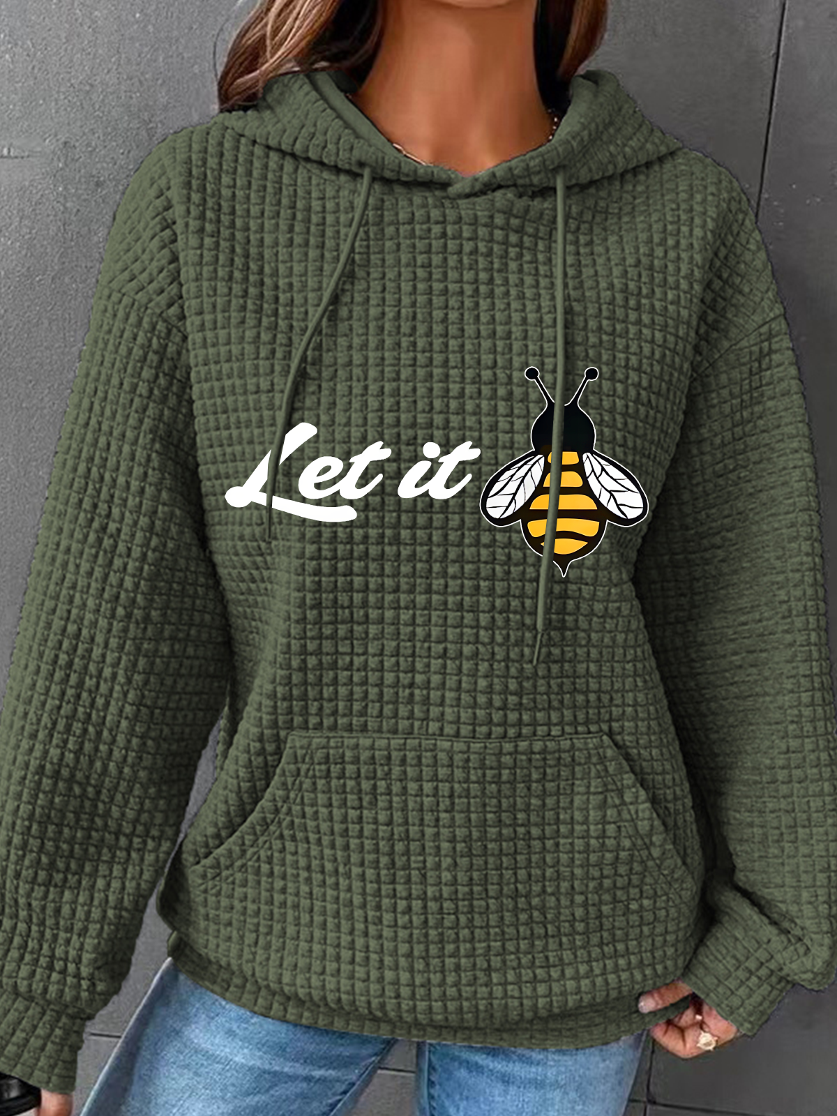 Peachbruh Let It Bee Positive Energy Slogan Printed Simple Loose Hoodie