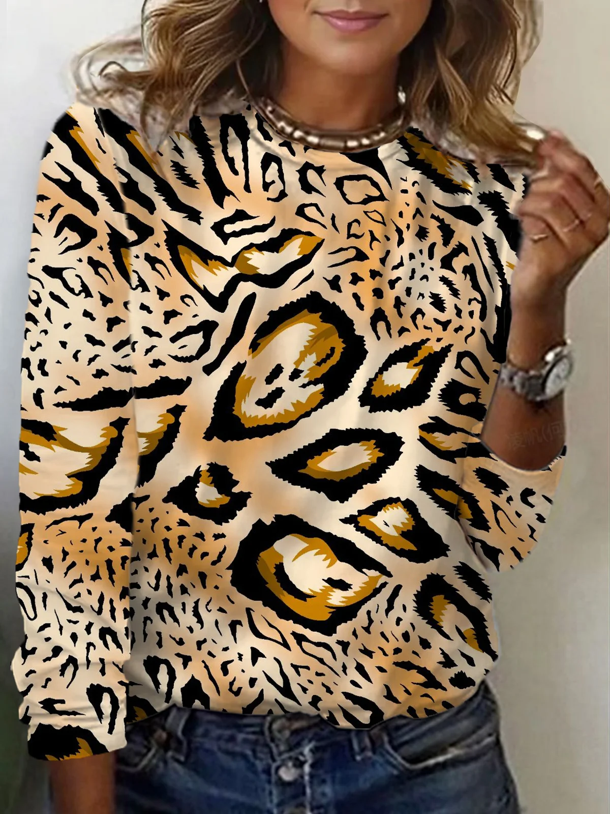 Leopard Print Long Sleeve Crew Neck T-shirt