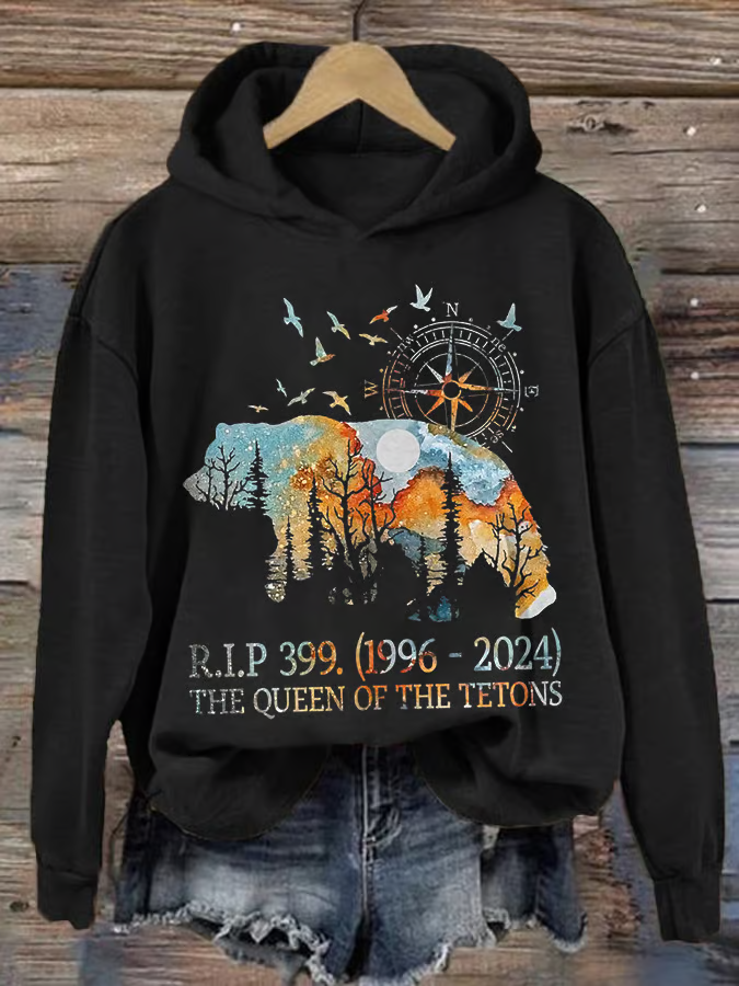 Retro Rip Grizzly 399 The Queen Of The Tetons 1996-2024 Print Hoodie