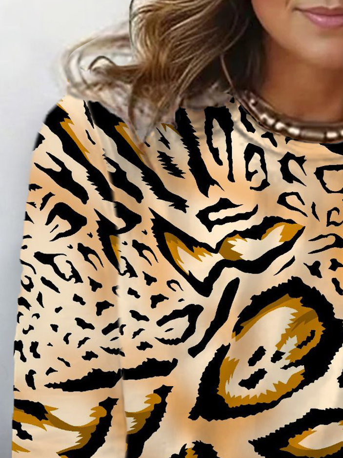 Leopard Print Long Sleeve Crew Neck T-shirt