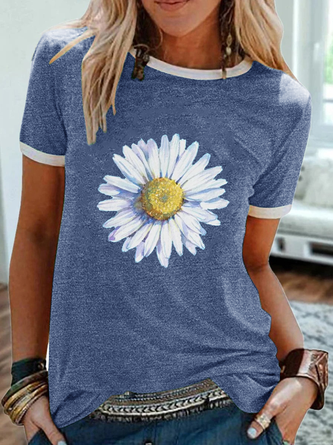 Women's Simple Regular Fit Daisy T-Shirt