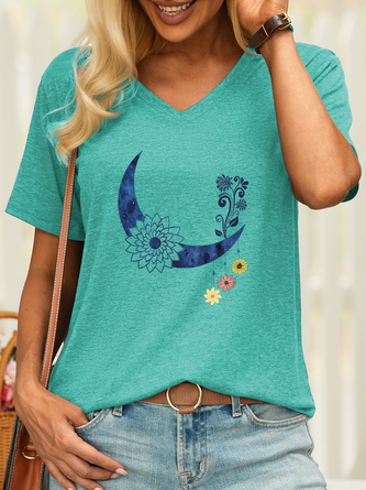 Women’s Wild Flower In The Moon Casual T-Shirt