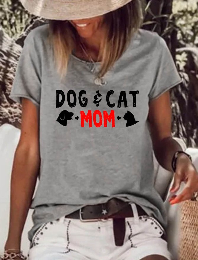 Dog and Cat Mom - Gift Dog and Cat Owner T-Shirt