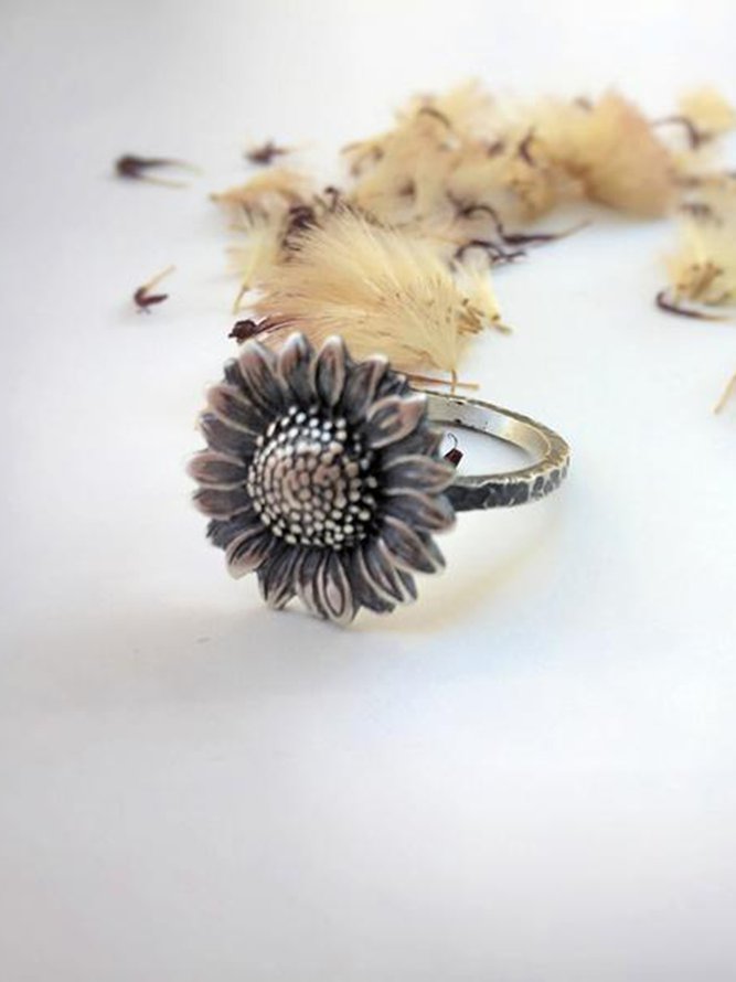 Vintage Ethnic Distressed Sunflower Ladies Ring