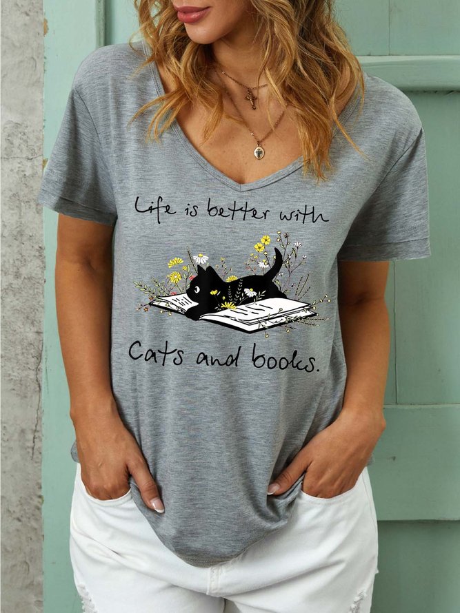 Women Books And Cats Life Better Cat Casual T-shirt