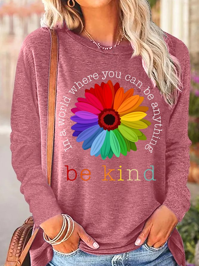 Womens Daisy In A World Where You Can Be Anything Be Kind Vintage Tops