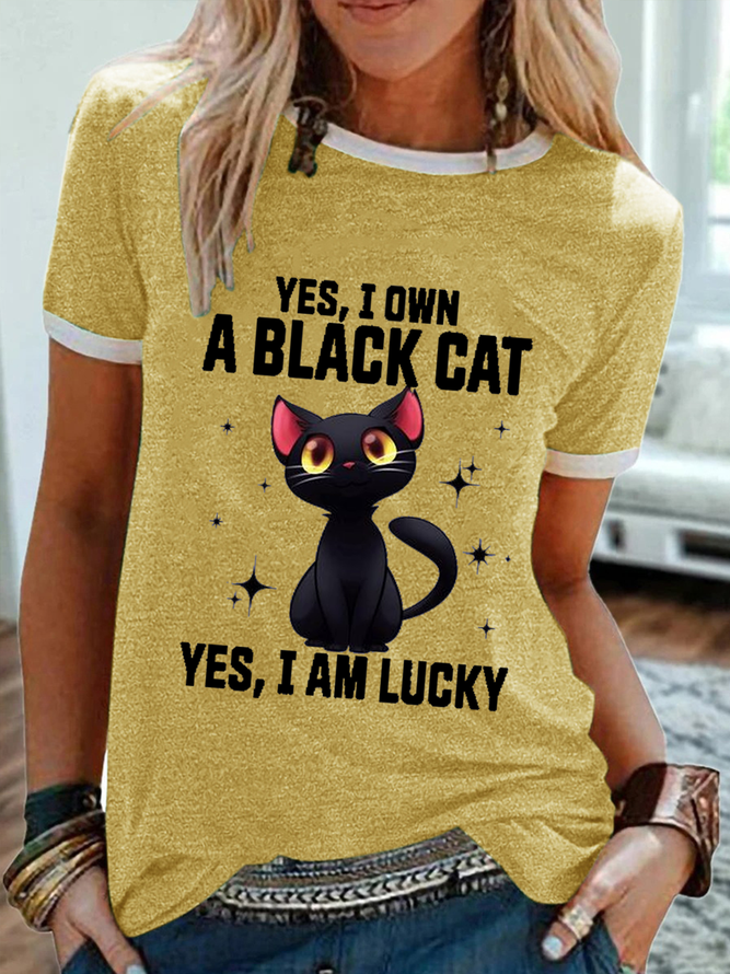 Women’s Funny Word Yes an i own a black cat yes and i am lucky Simple Cat T-Shirt