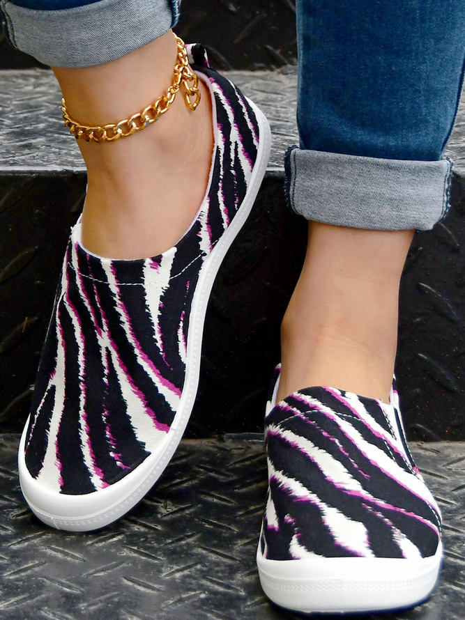 Striped Pattern Graphic-Print Canvas Flat Shoes