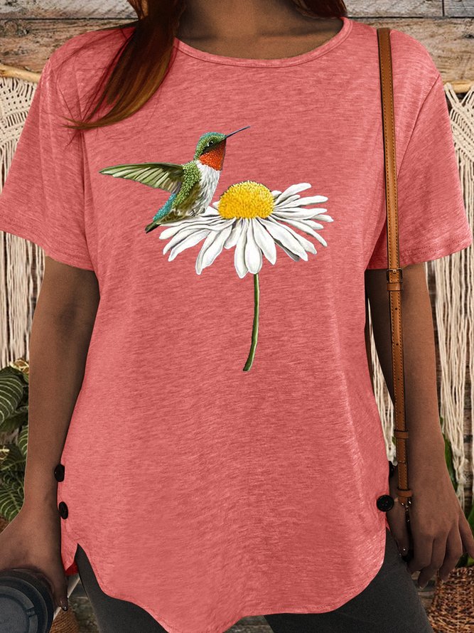 Women's Hummingbird on Daisy Casual T-Shirt