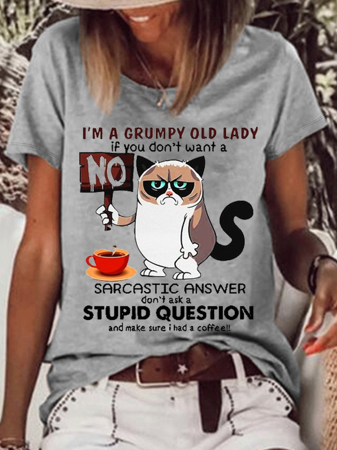Women‘s Funny Cat I’m A Grumpy Old Lady If You Don’t Want A Sarcastic Answer Don’t Ask A Stupid Question And Make Sure I Had A Coffee T-Shirt