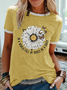 Women's In A World Full Of Roses Be A Daisy Simple Butterfly Crew Neck T-Shirt